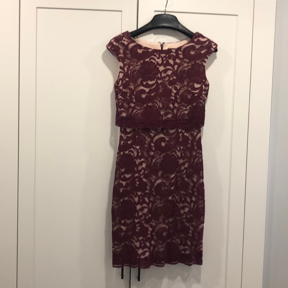 JAX Lace Overlay Sheath Cocktail Dress - Size 6